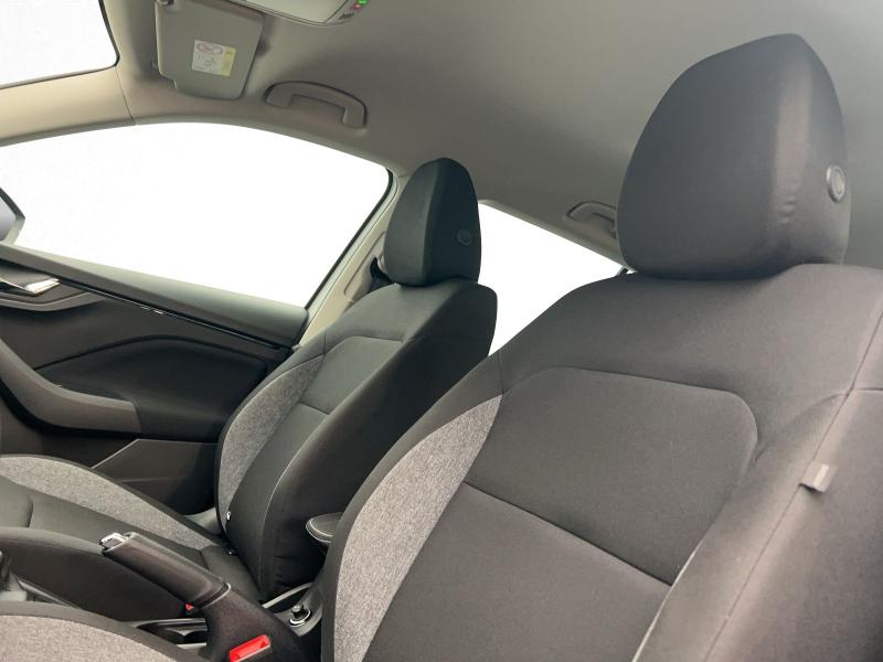 Škoda Kamiq Essence – image 10 of 17