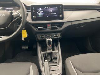 Škoda Kamiq Essence – image 7 of 18