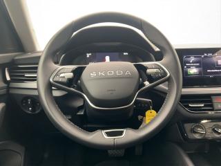 Škoda Kamiq Essence – image 8 of 18