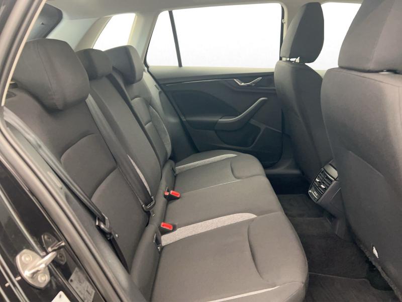Škoda Kamiq Essence – image 16 of 18