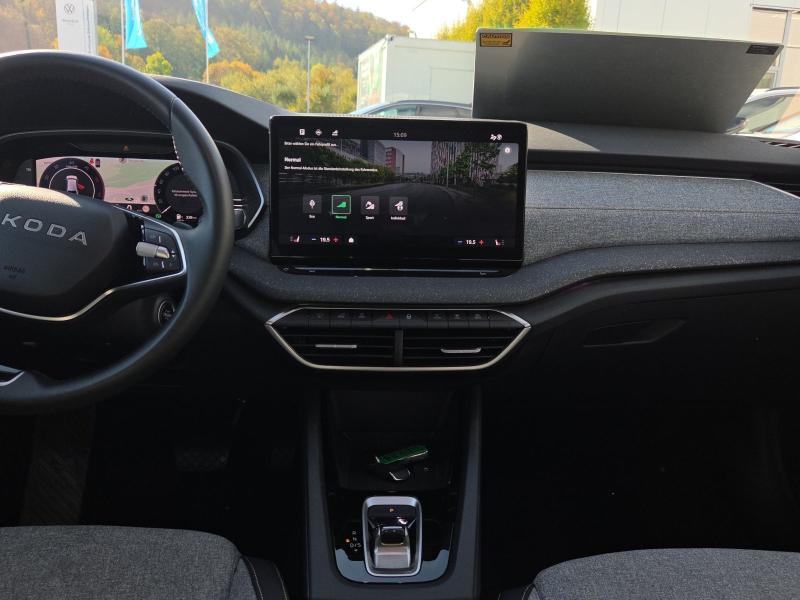 Škoda Octavia Selection – image 7 of 24