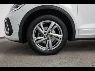 Volkswagen T-Roc R-Line – image 7 of 25