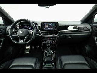Volkswagen T-Roc R-Line – image 10 of 25