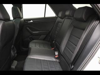 Volkswagen T-Roc R-Line – image 22 of 25