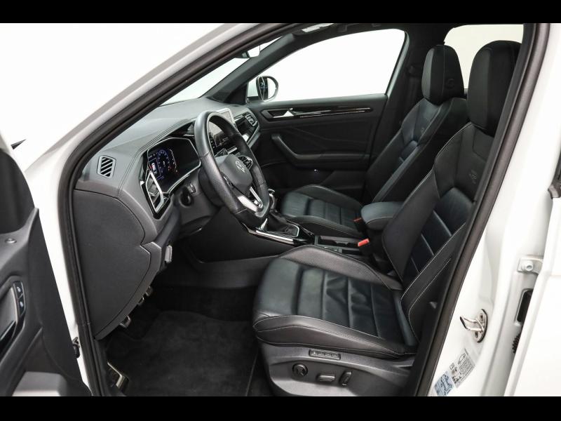 Volkswagen T-Roc R-Line – image 8 of 25