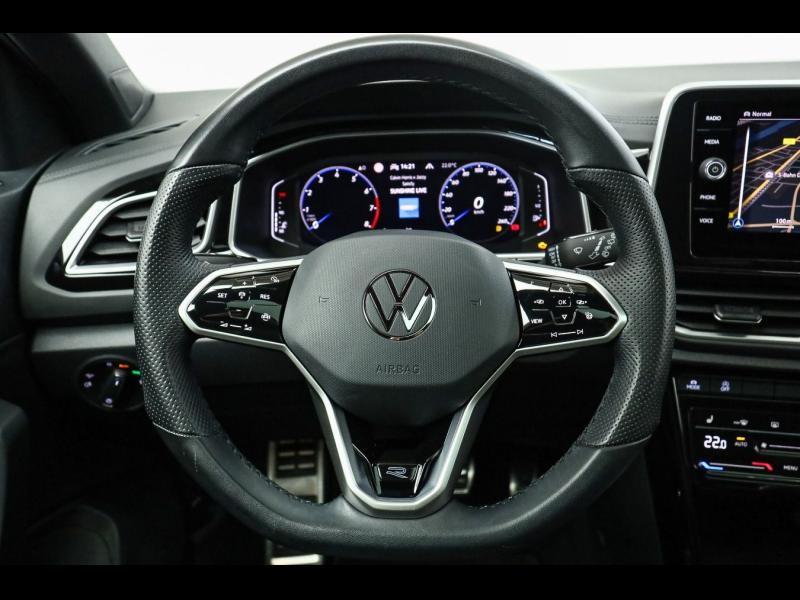 Volkswagen T-Roc R-Line – image 11 of 25