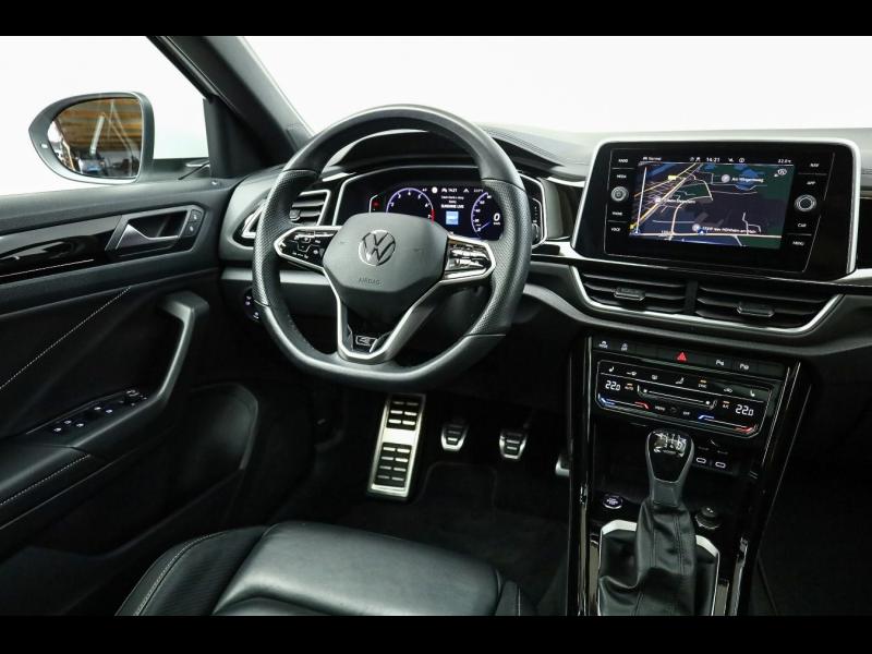 Volkswagen T-Roc R-Line – image 12 of 25