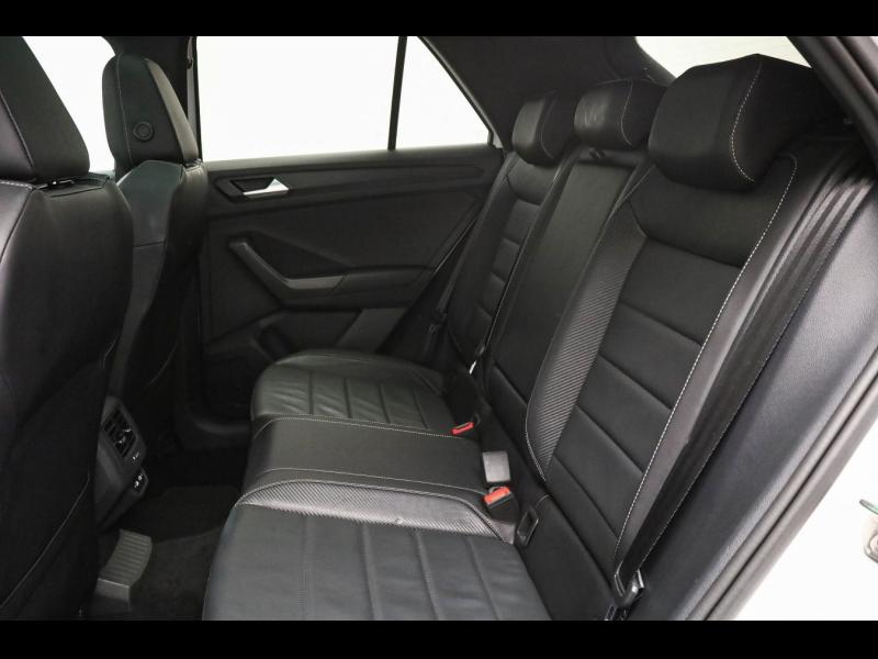 Volkswagen T-Roc R-Line – image 22 of 25