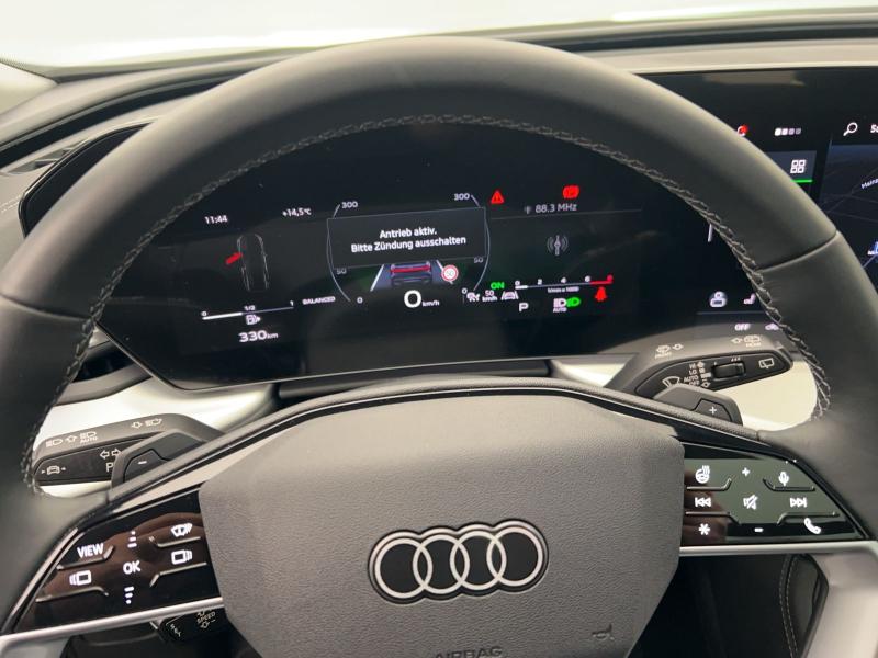 Audi Q5 Sportback Edition – image 9 of 10