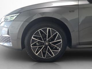 Škoda Octavia Selection – image 12 of 17