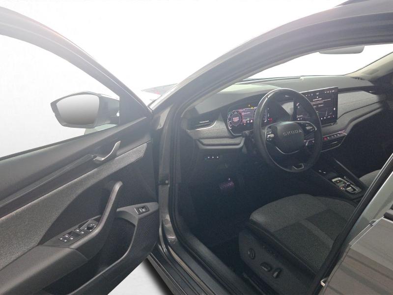 Škoda Octavia Selection – image 13 of 17