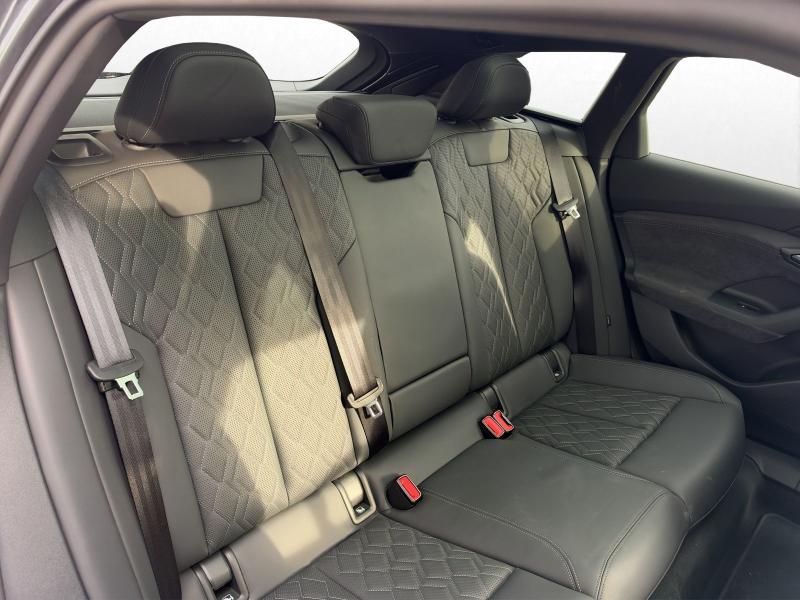 Audi S6 Avant e-tron – image 16 of 25
