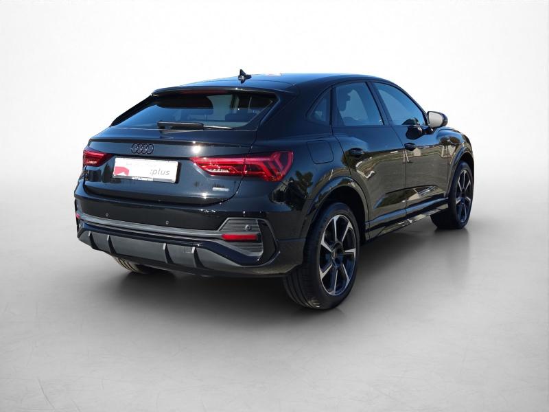 Audi Q3 Sportback S line – image 2 of 18