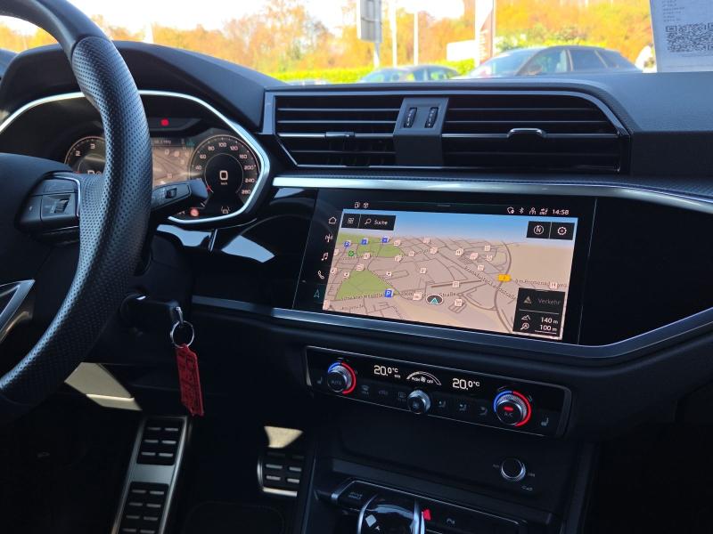 Audi Q3 Sportback S line – image 7 of 18