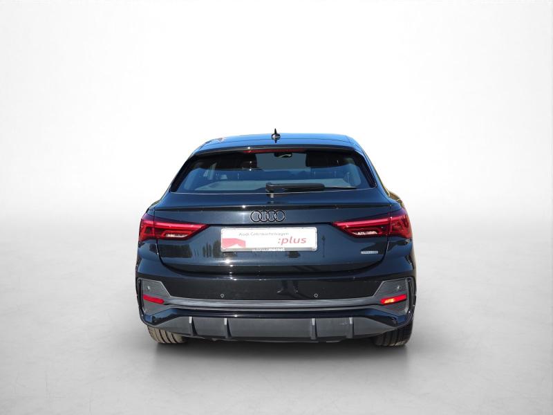 Audi Q3 Sportback S line – image 12 of 18