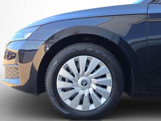 Škoda Octavia Essence – image 13 of 25