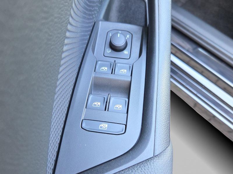 Škoda Octavia Essence – image 12 of 25