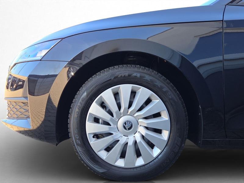 Škoda Octavia Essence – image 13 of 25