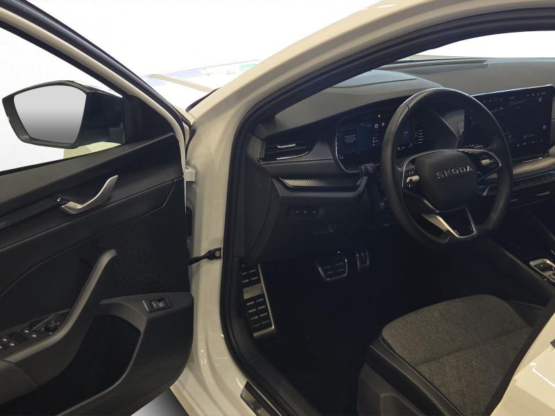Škoda Octavia Sportline – image 13 of 17