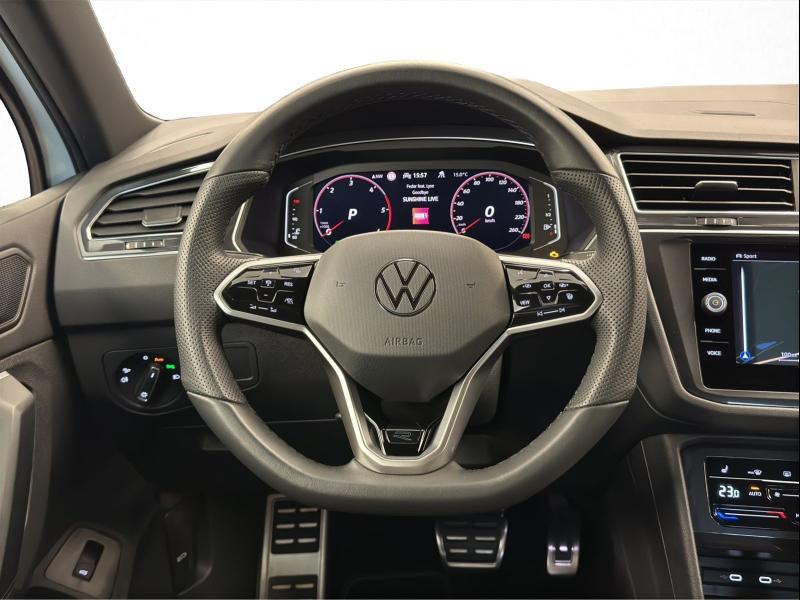 Volkswagen Tiguan R-Line – image 8 of 13