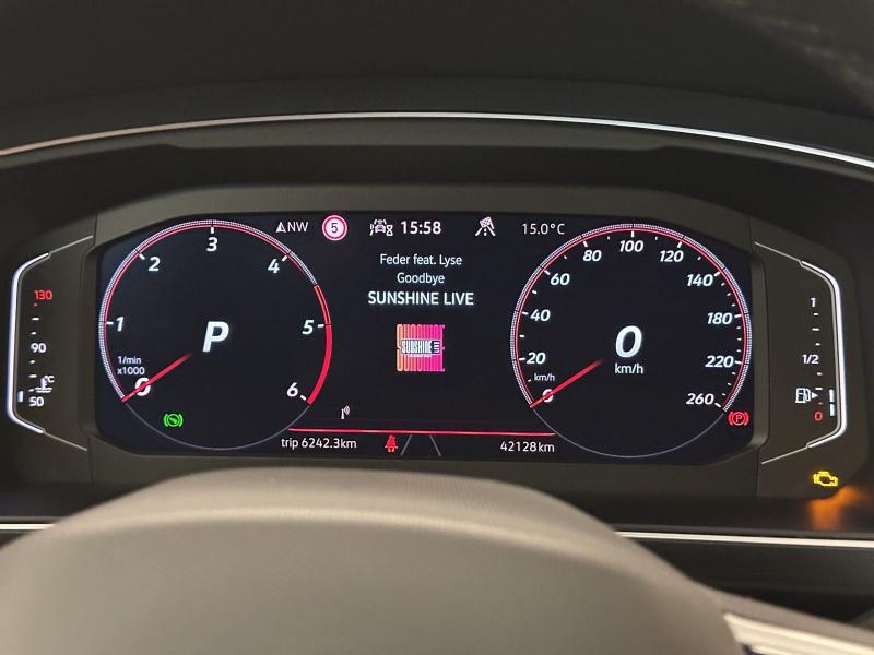 Volkswagen Tiguan R-Line – image 9 of 13
