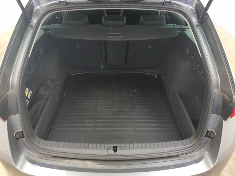 Škoda Octavia Selection – image 6 of 6