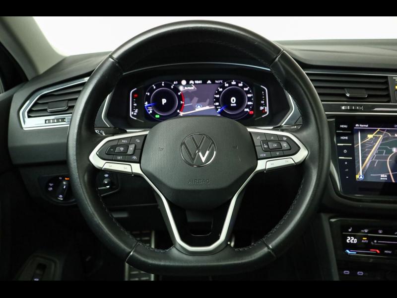 Volkswagen Tiguan Sport – image 11 of 25
