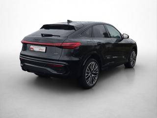 Audi Q5 Sportback S line – image 2 of 22