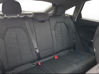Audi Q5 Sportback S line – image 16 of 22