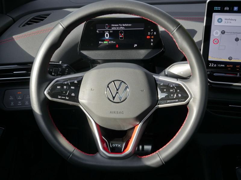 Volkswagen ID.4 GTX – image 9 of 24