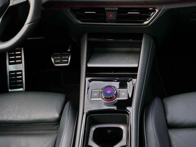 Volkswagen Tayron R-Line – image 7 of 24