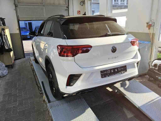 Volkswagen T-Roc R-Line – image 4 of 8