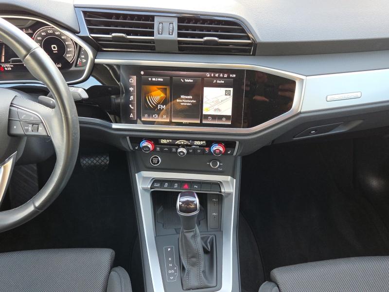 Audi Q3 Sportback S line – image 6 of 25