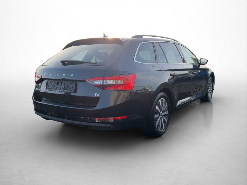 Škoda Superb Ambition – image 2 of 7