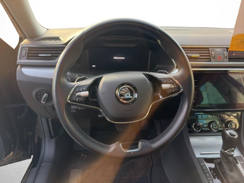 Škoda Superb Ambition – image 4 of 7