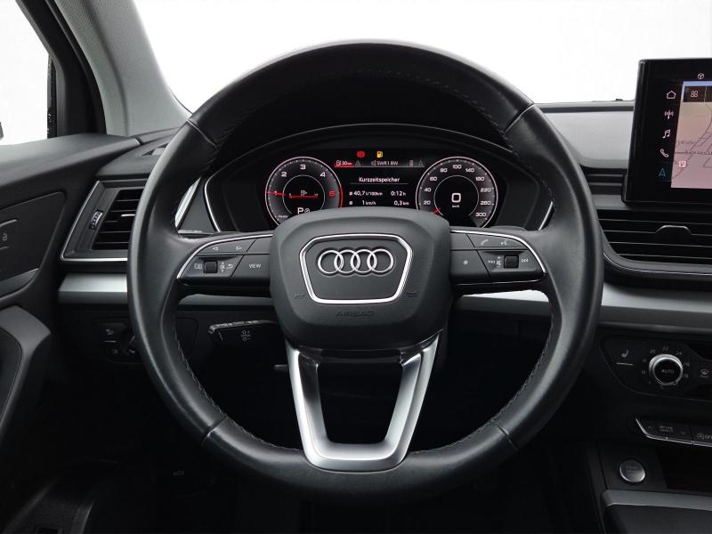 Audi Q5 S line – image 8 of 24