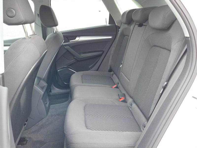 Audi Q5 S line – image 16 of 24