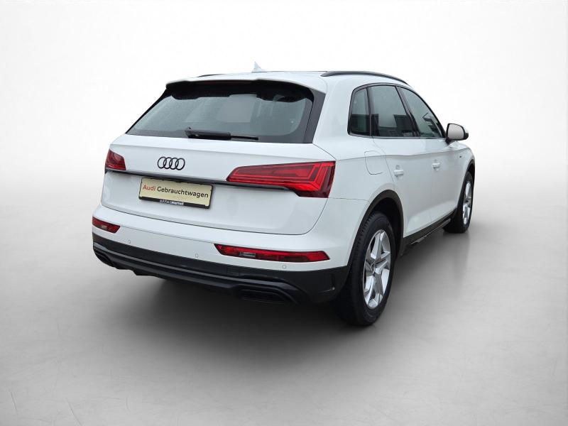 Audi Q5 S line – image 18 of 24