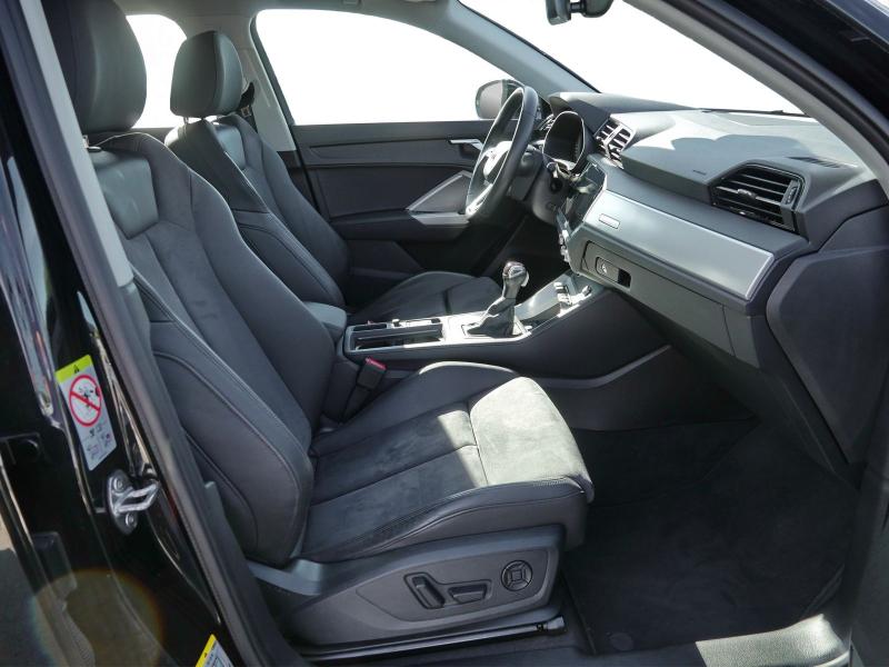 Audi Q3 Sportback S line – image 4 of 24