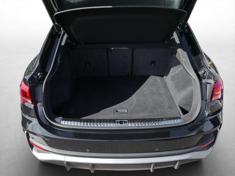 Audi Q3 Sportback S line – image 11 of 24