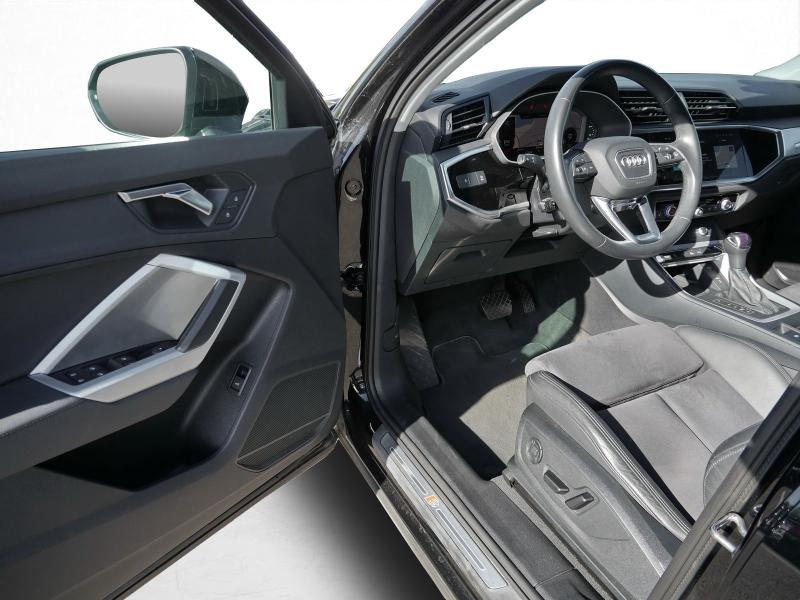 Audi Q3 Sportback S line – image 14 of 24