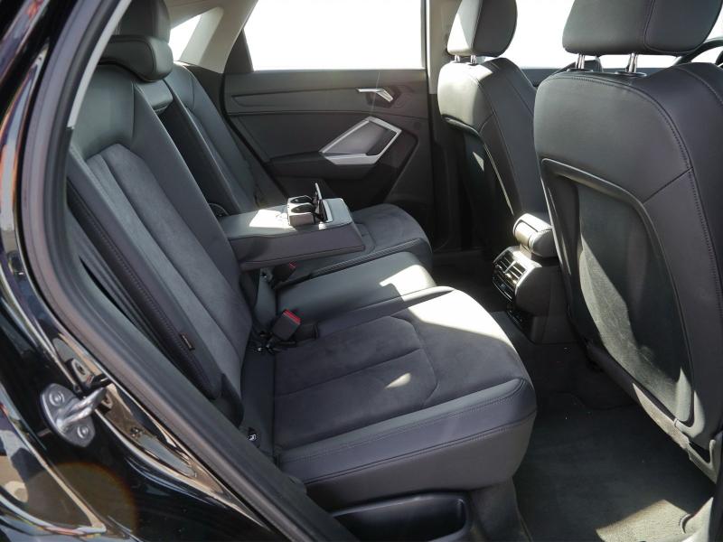 Audi Q3 Sportback S line – image 16 of 24