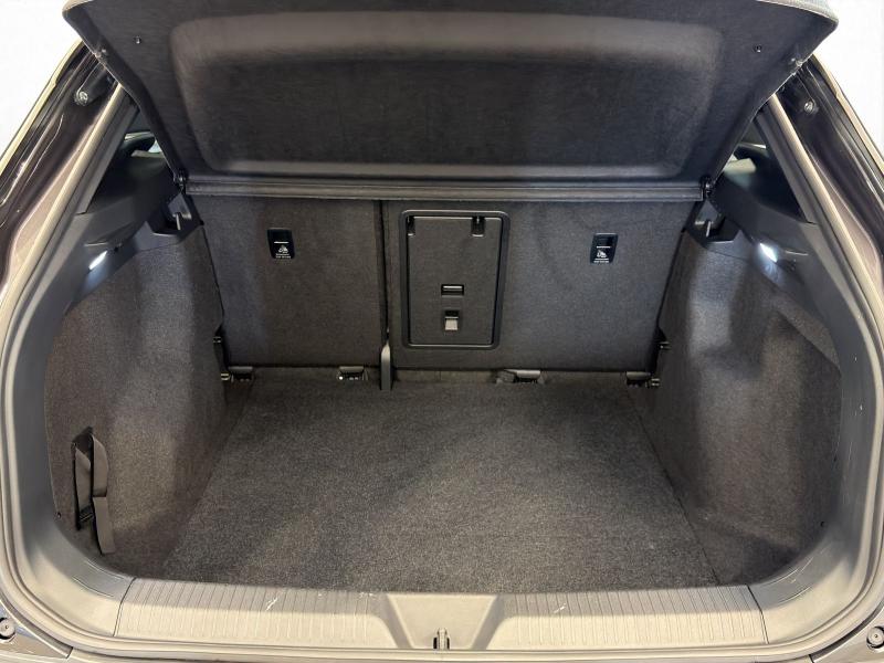 Volkswagen ID.4 Pure – image 11 of 15