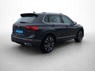 Volkswagen Tiguan R-Line – image 2 of 16