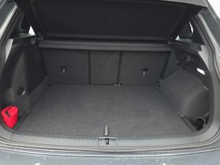 Volkswagen Tiguan R-Line – image 11 of 16