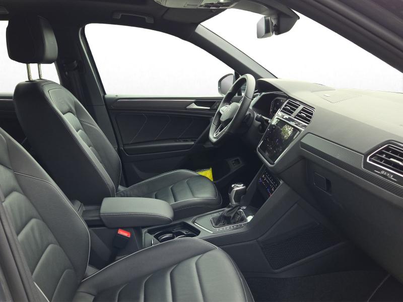 Volkswagen Tiguan R-Line – image 4 of 16