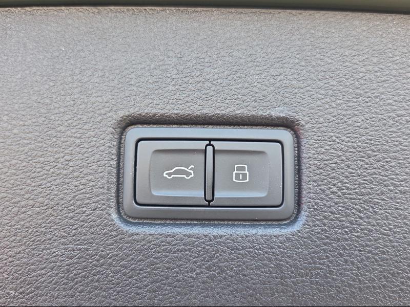 Audi Q5 Sportback S line – image 12 of 22