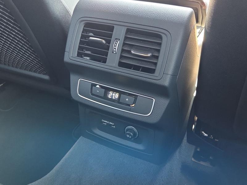 Audi Q5 Sportback S line – image 17 of 22