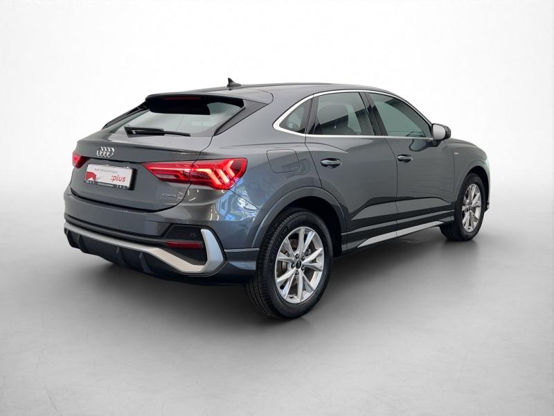 Audi Q3 Sportback S line – image 2 of 19