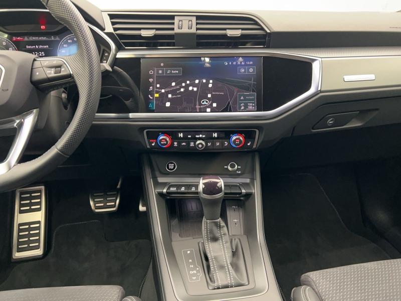 Audi Q3 Sportback S line – image 7 of 19